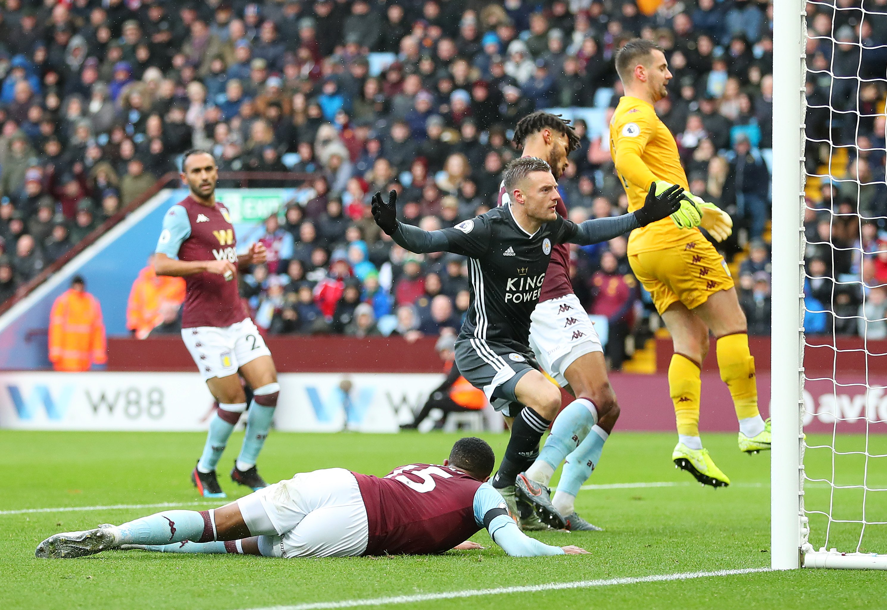 看似举手之 看似举手之